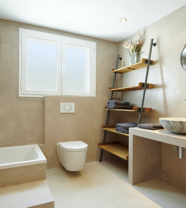 Resa Estates Ibiza for sale te koop Casa Rui Tourist license sta Eularia bathroom 4.jpg